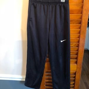 NIKE Boys Sweatpants, size Med 10-12